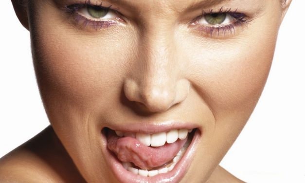 Jessica Biel Tongue