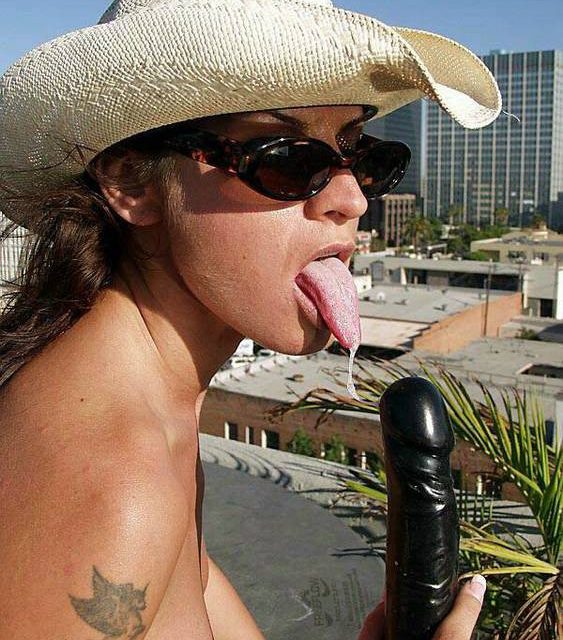 Wanda Curtis Tongue